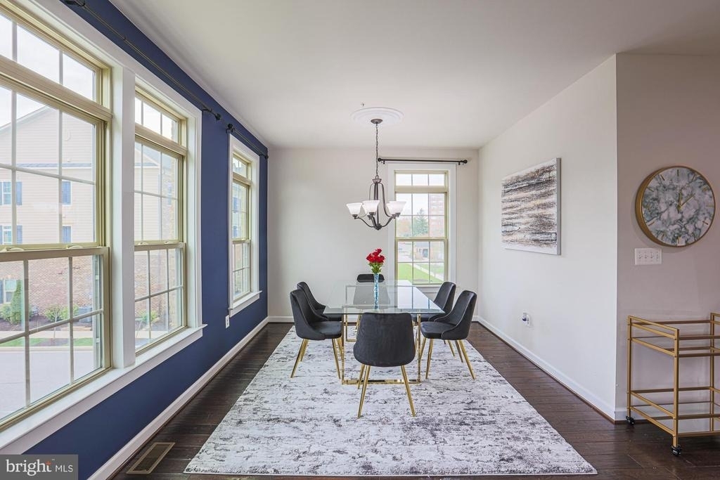 603 Iron Way - Photo 2