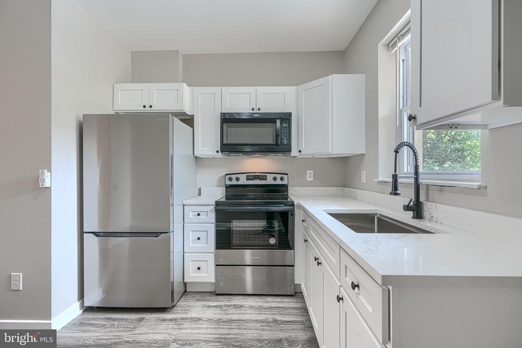 616 S Lehigh Street - Photo 6