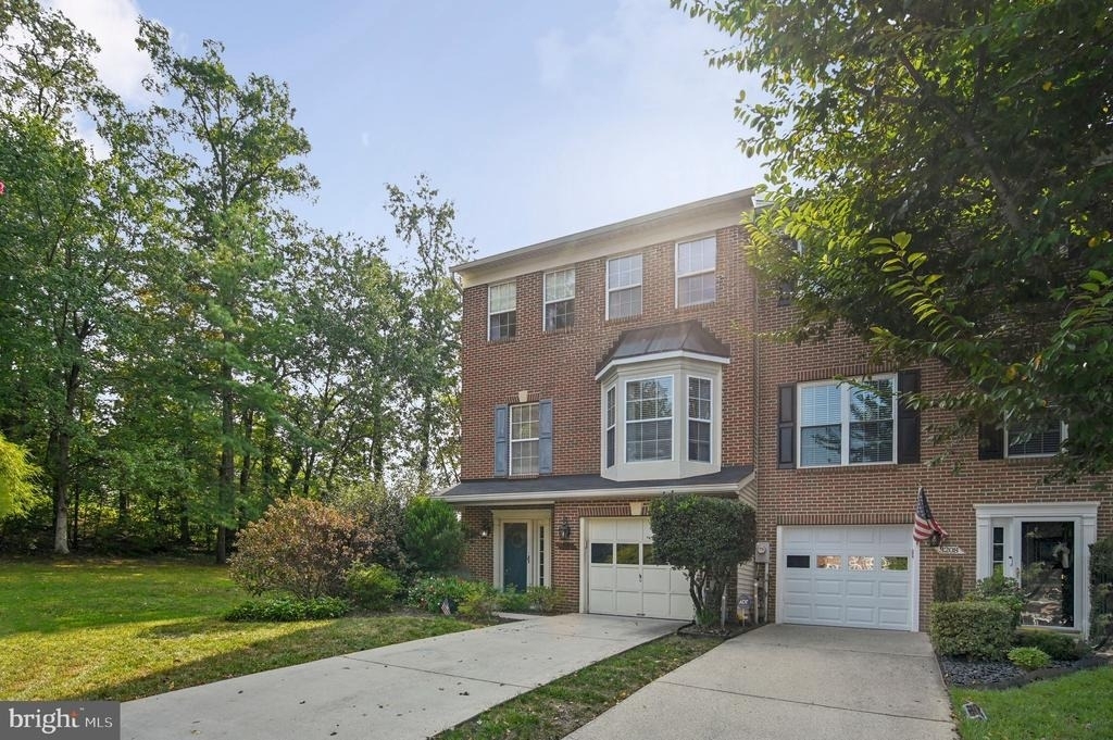 3210 Escapade Circle - Photo 0