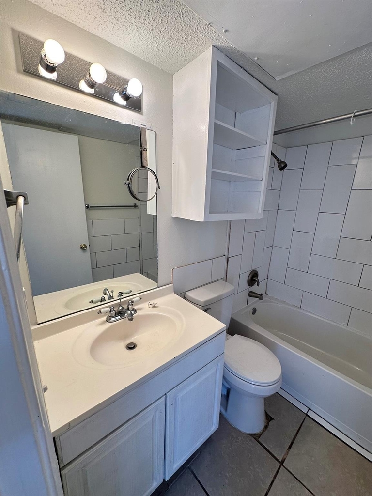 4322 Gillis St - Photo 9