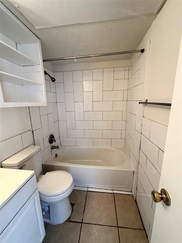 4322 Gillis St - Photo 8