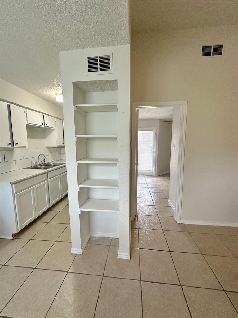 4322 Gillis St - Photo 1