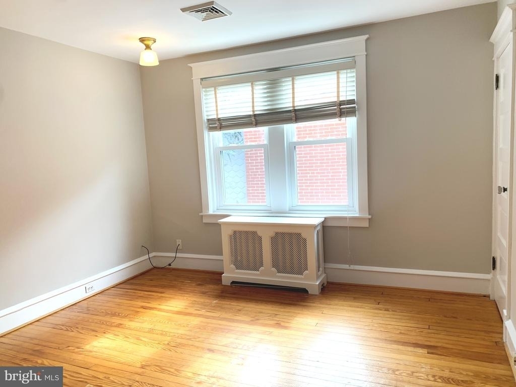 2413 W 16th Street - Photo 16