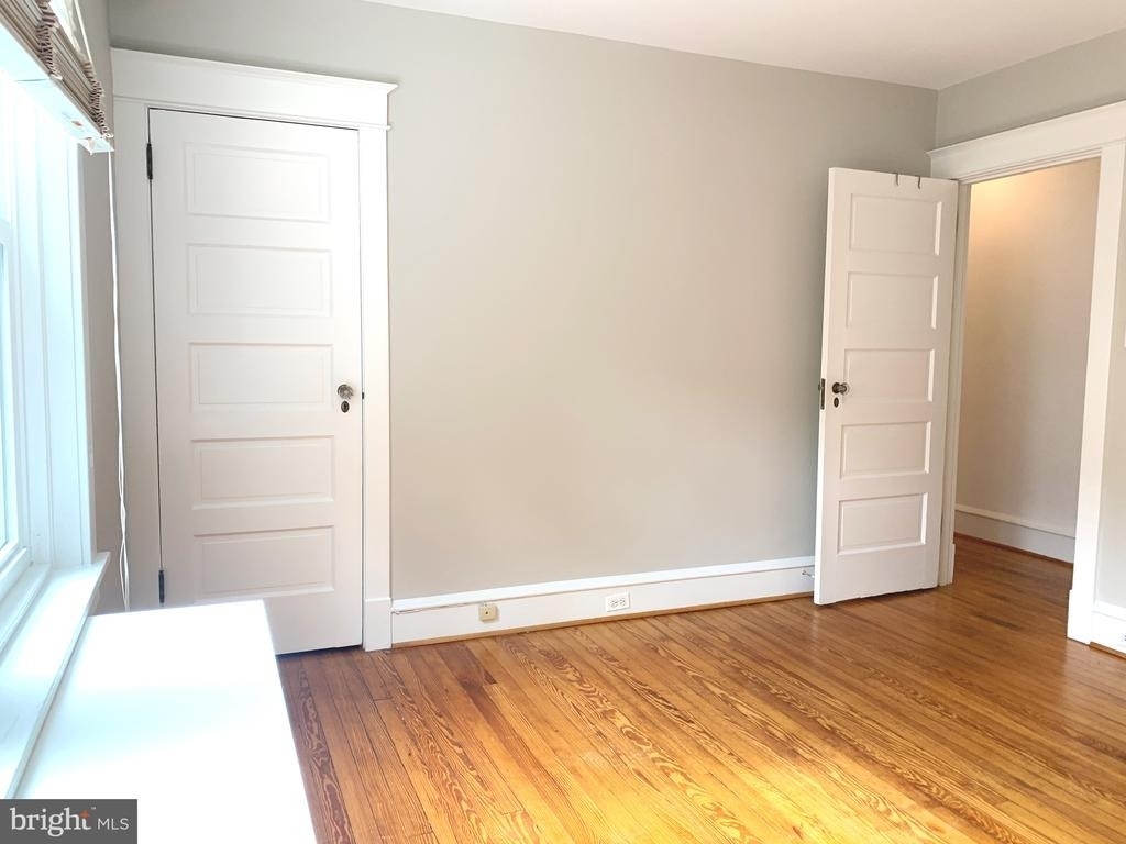 2413 W 16th Street - Photo 17