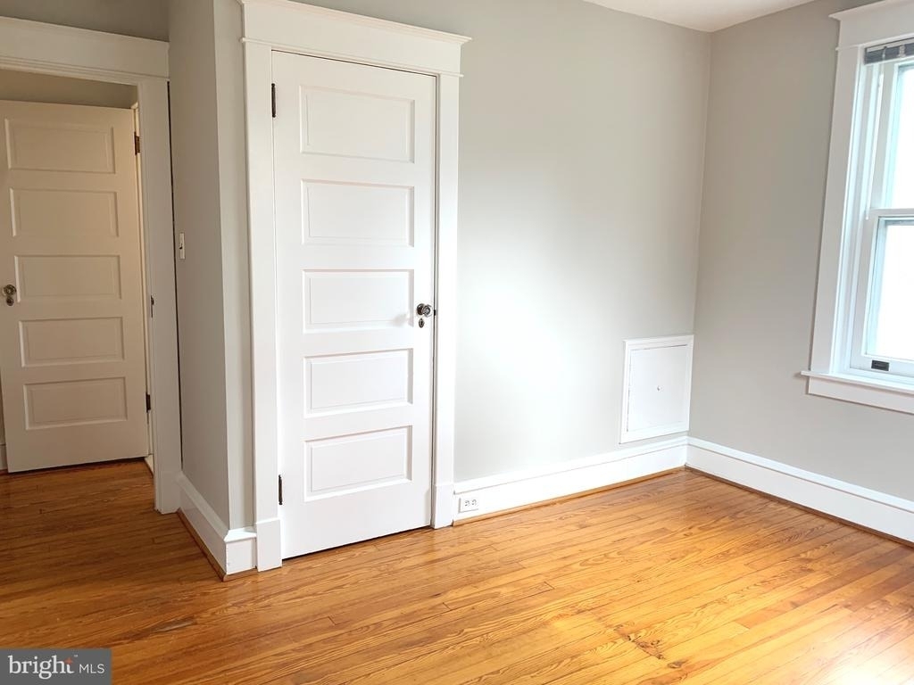 2413 W 16th Street - Photo 19