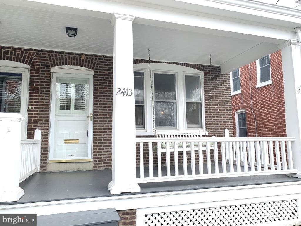 2413 W 16th Street - Photo 1