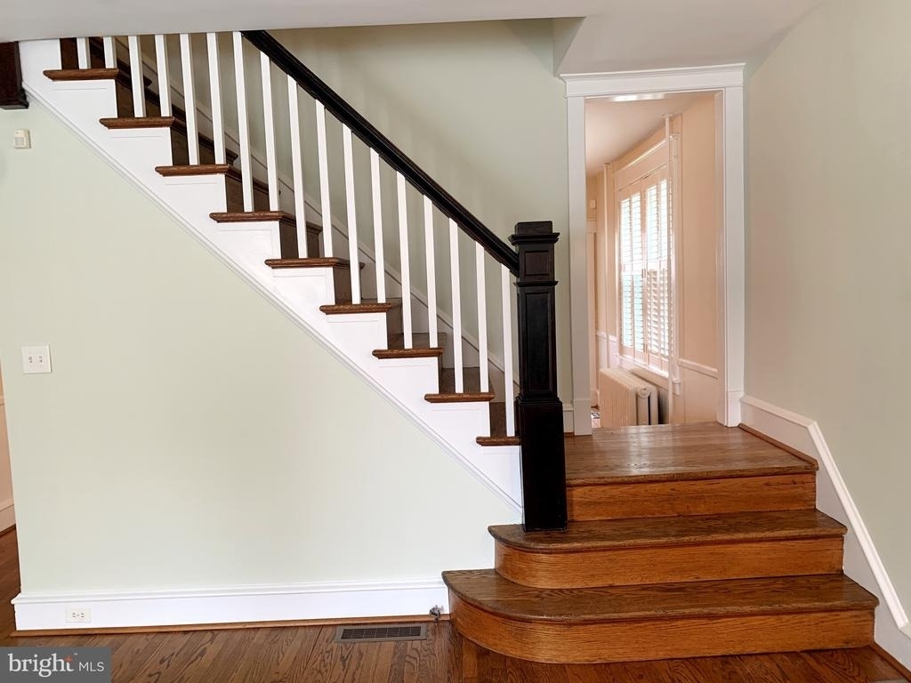 2413 W 16th Street - Photo 11