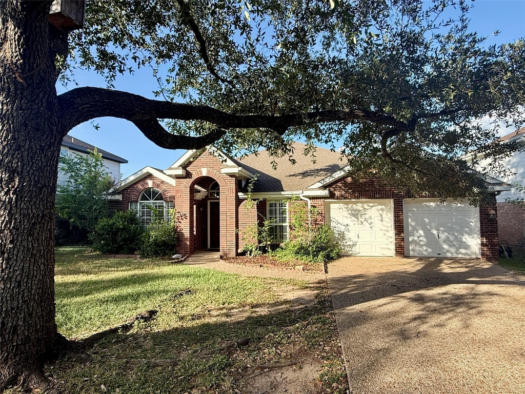 6106 Skahan Ln - Photo 0