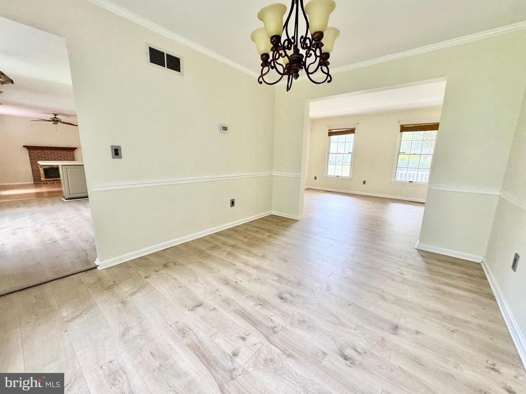 501 Falcon Drive - Photo 7