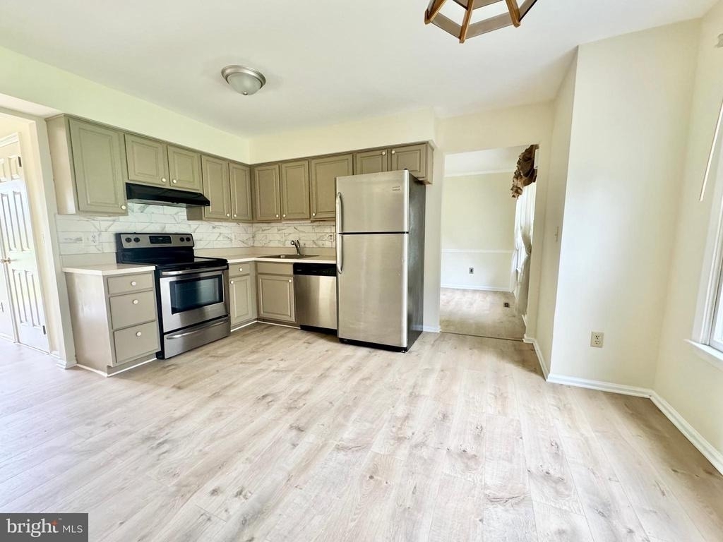 501 Falcon Drive - Photo 9