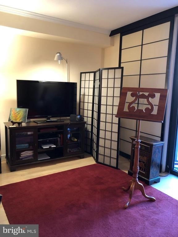 631 D Street Nw - Photo 4