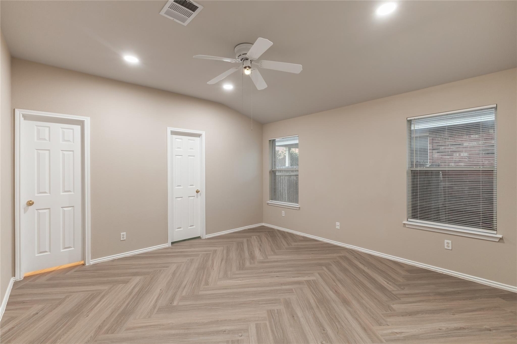 13326 James Monroe St - Photo 9