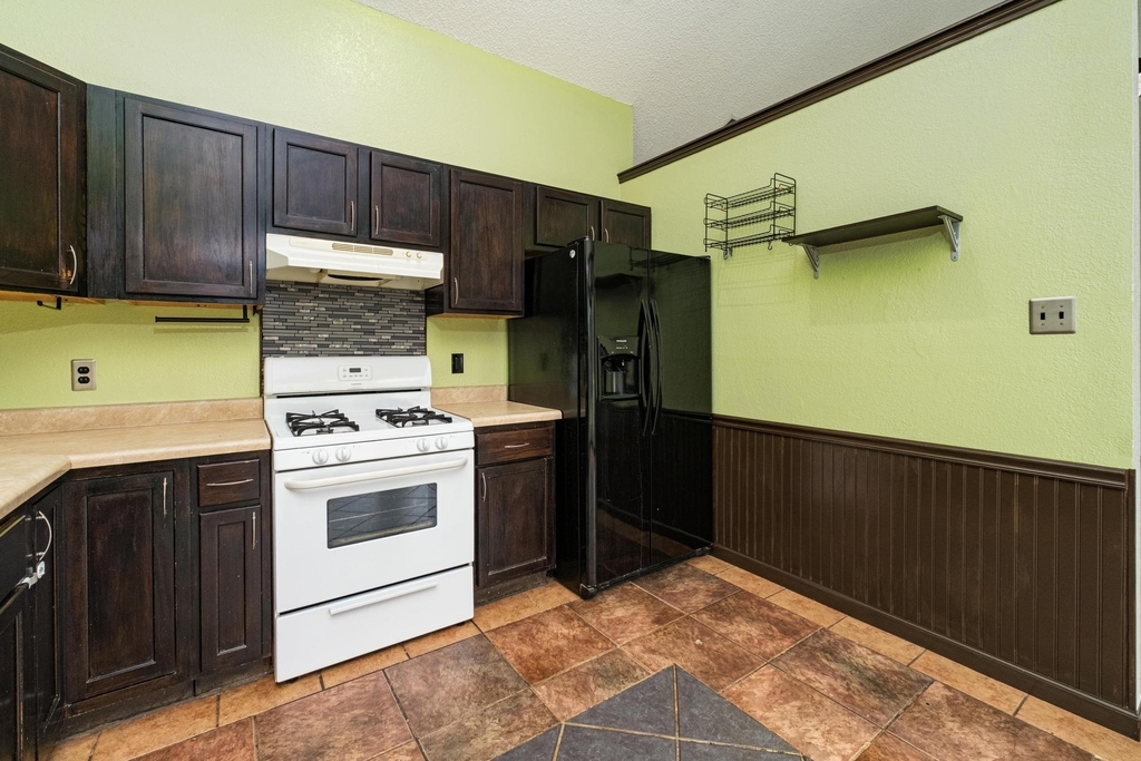 16402 Malden Dr - Photo 6