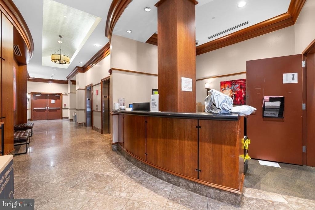 777 7th Street Nw - Photo 16