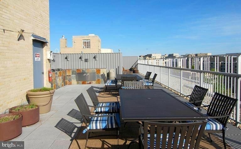 1711 Massachusetts Avenue Nw - Photo 17