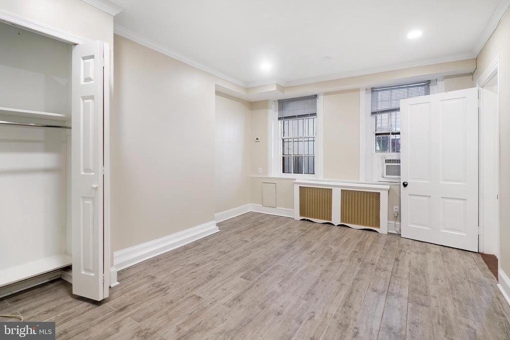 405 Constitution Avenue Ne - Photo 6