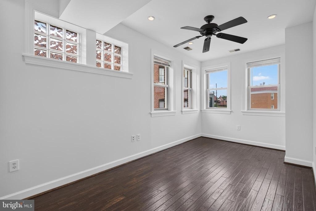 1810 Florida Avenue Nw - Photo 2