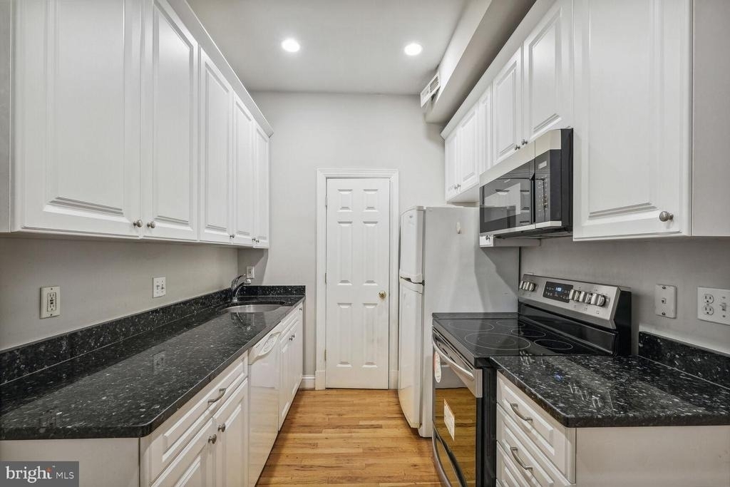 1417 Chapin Street Nw - Photo 10