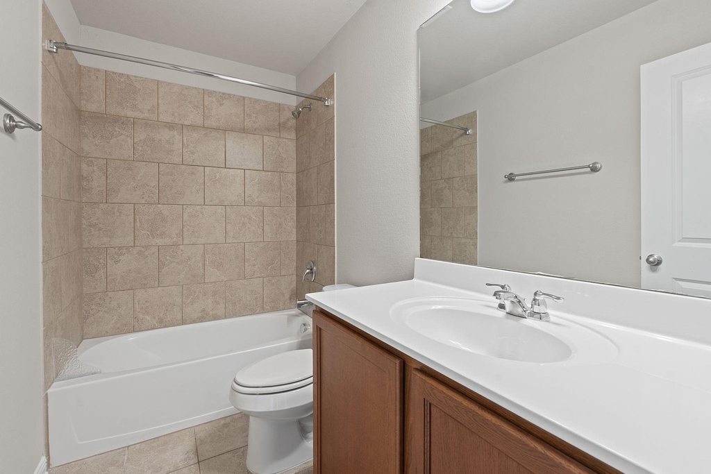 216 Greene Dr - Photo 16