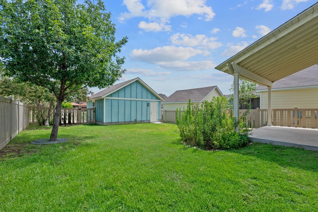 216 Greene Dr - Photo 17