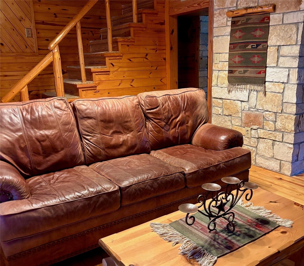 623 Appaloosa Dr - Photo 6