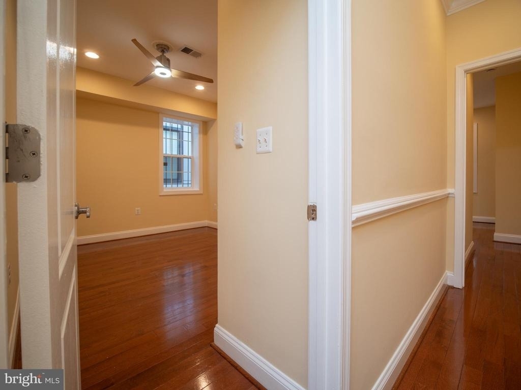 648 Newton Place Nw - Photo 8