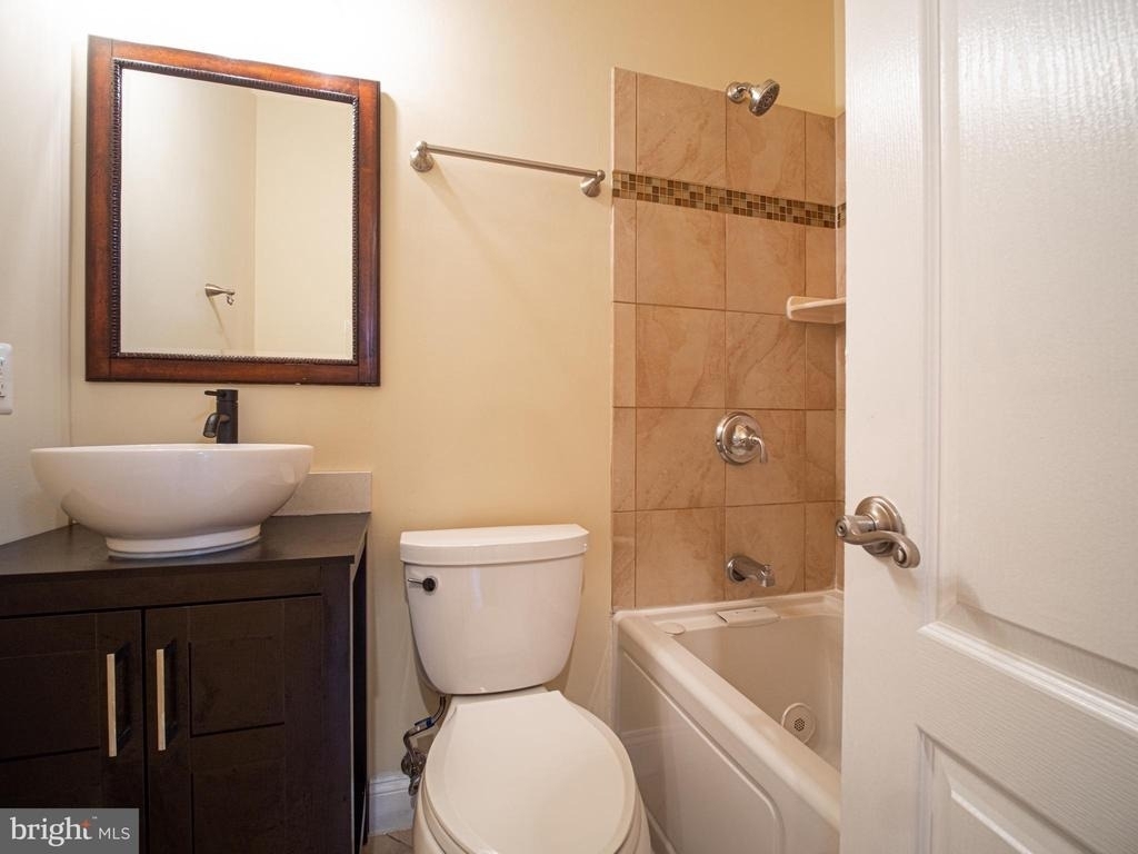 648 Newton Place Nw - Photo 19