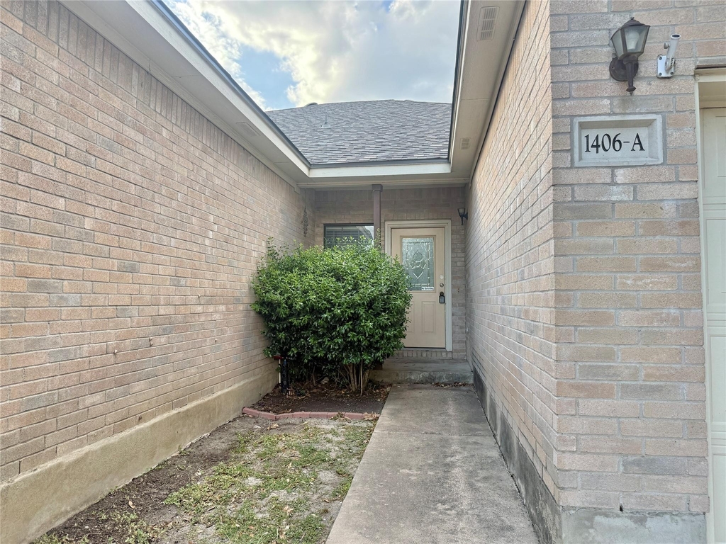1406 Bergin Ct - Photo 1
