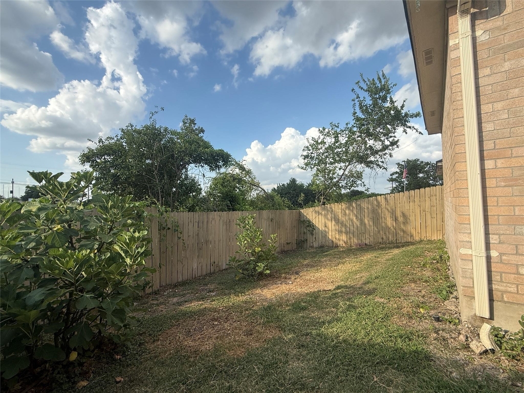 1406 Bergin Ct - Photo 14