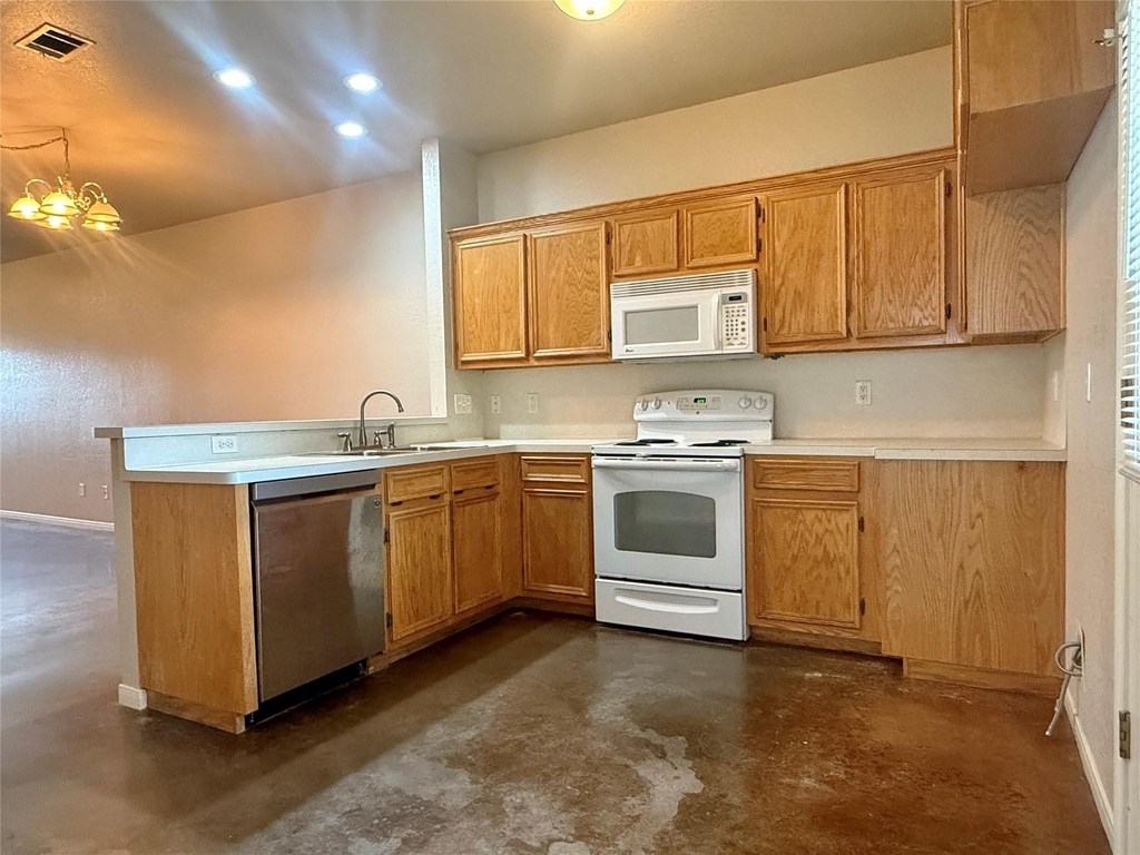 1406 Bergin Ct - Photo 5