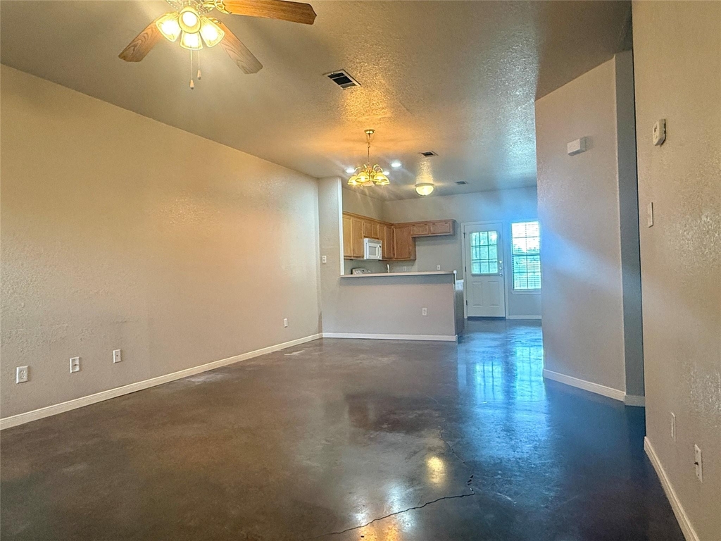 1406 Bergin Ct - Photo 2