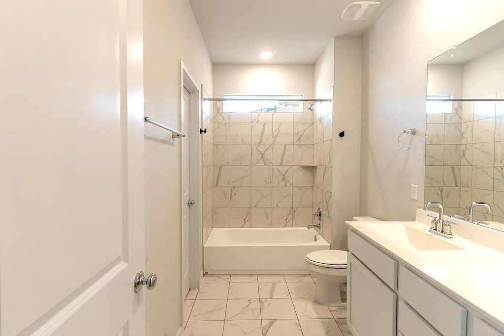 605 W South St - Photo 7