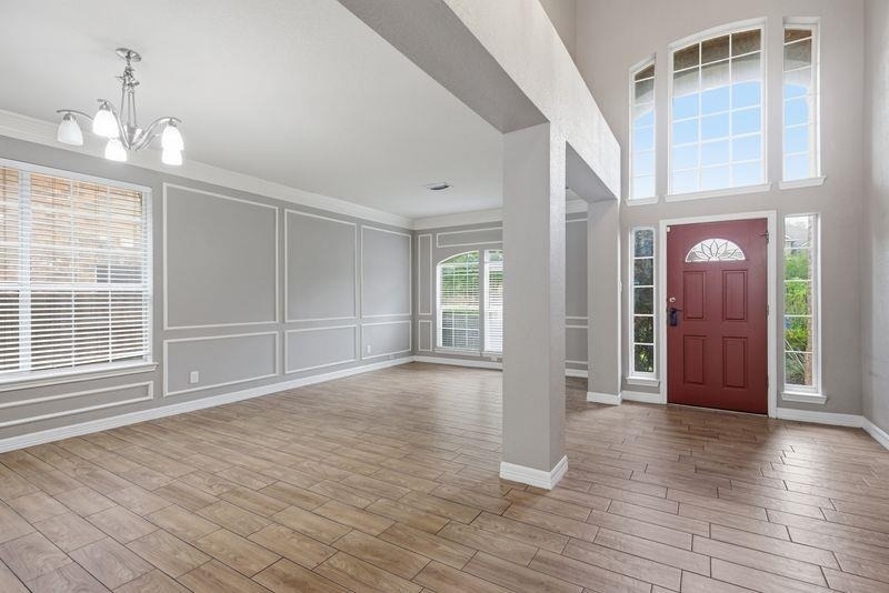 10008 Lachlan Dr - Photo 16