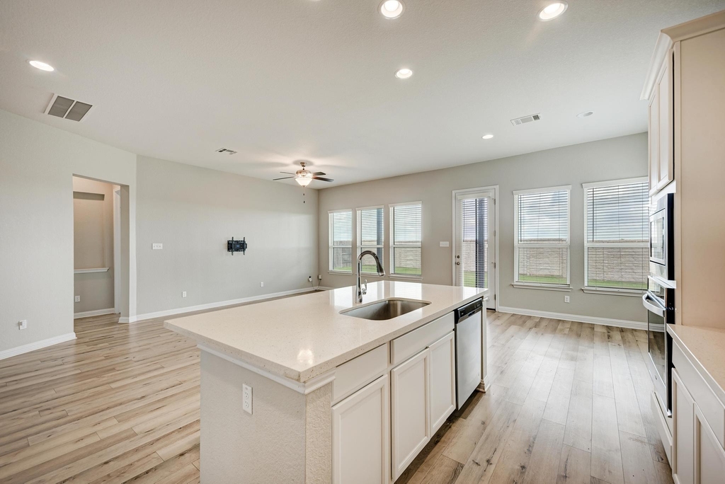 4428 Mandalin St - Photo 14