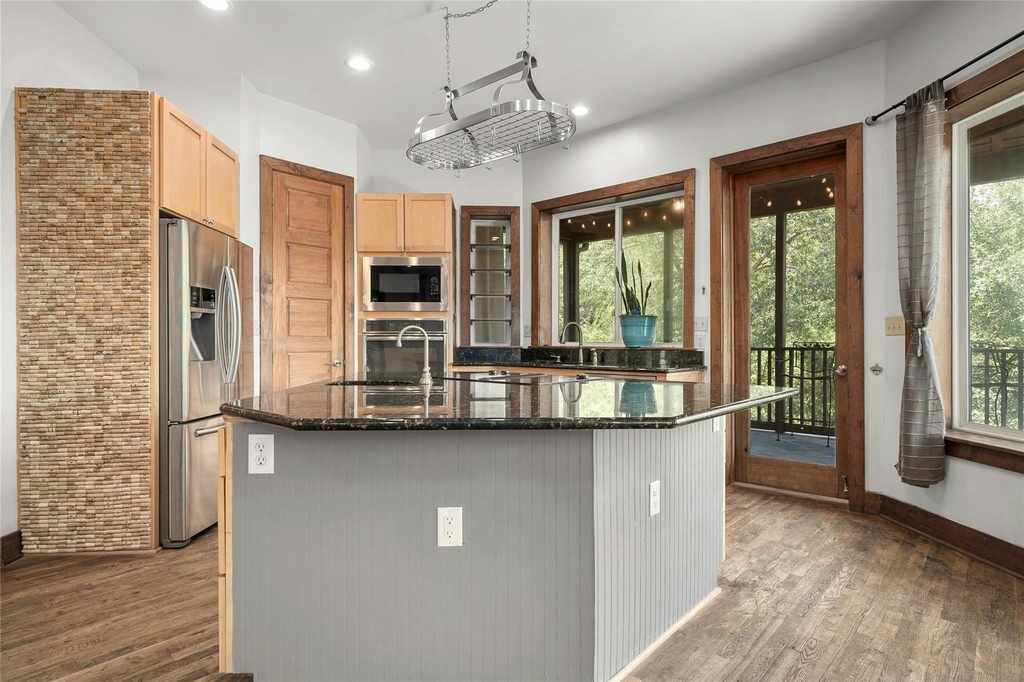 101 Firebird St - Photo 8