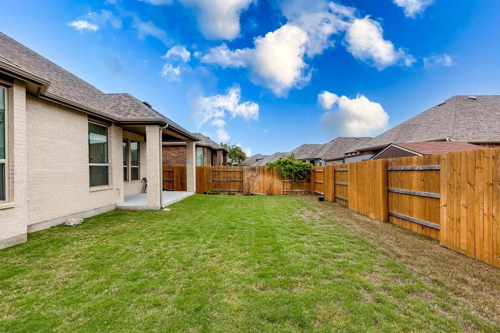 833 Whitetail Dr - Photo 37