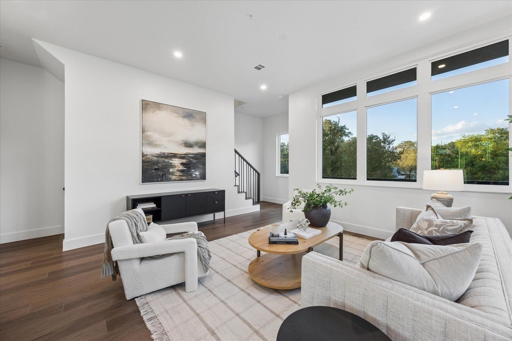 4101 Menchaca Rd - Photo 4