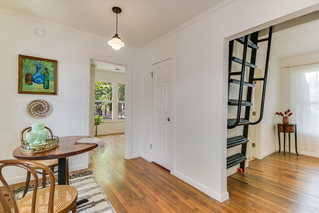1110 W 22nd St - Photo 15
