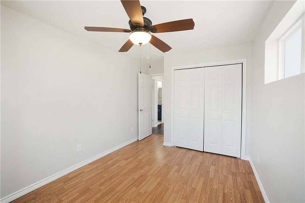 214 Lizzie St - Photo 16