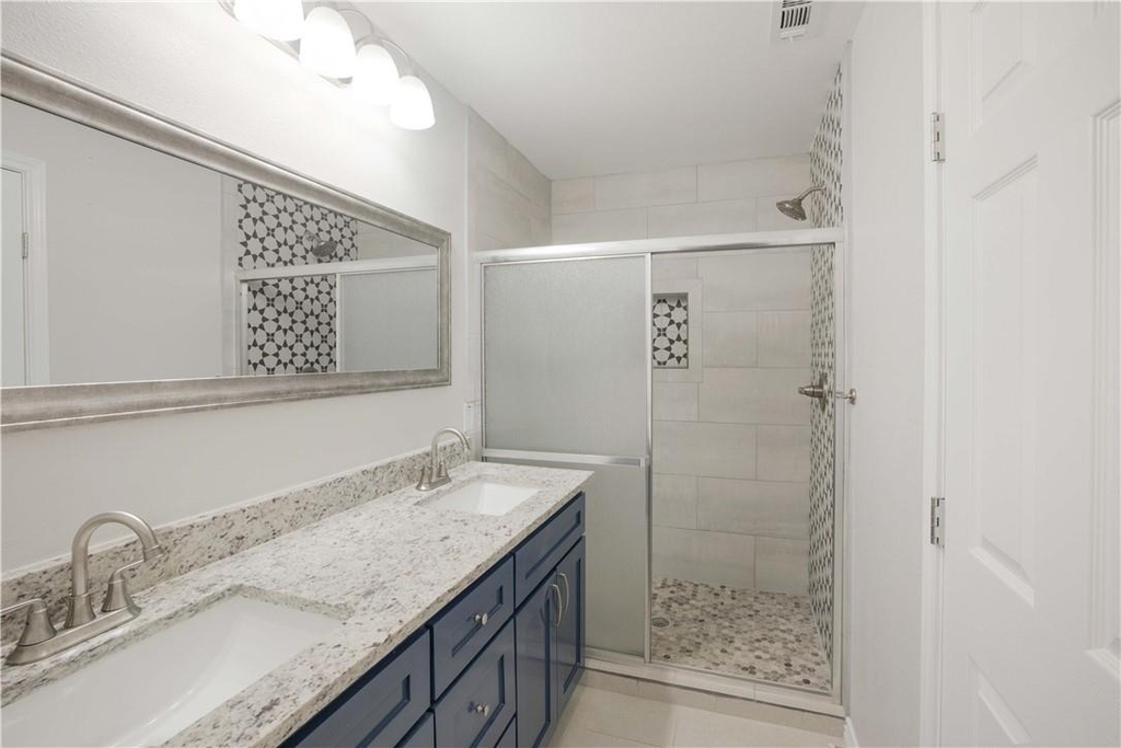 214 Lizzie St - Photo 9