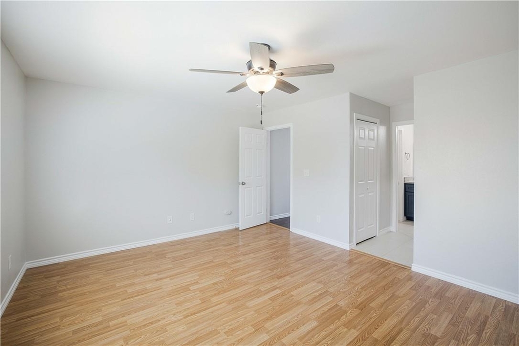 214 Lizzie St - Photo 8