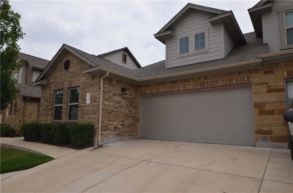 2304 S Lakeline Blvd - Photo 0