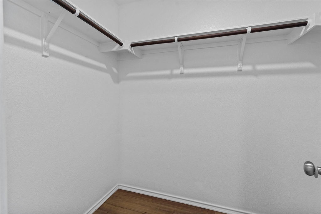 228 Patagonia St - Photo 11