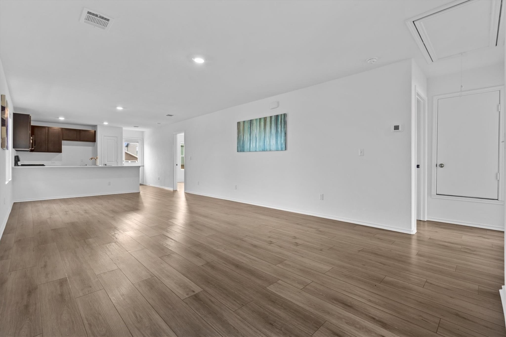 228 Patagonia St - Photo 5