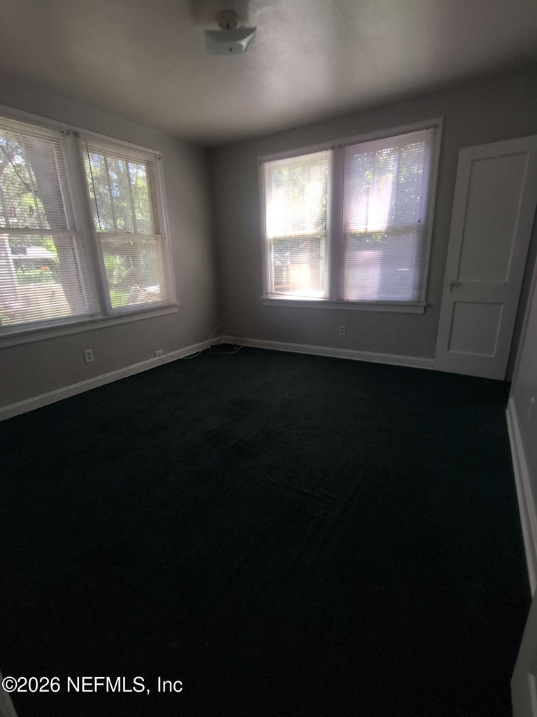 811 Mackinaw Street - Photo 10