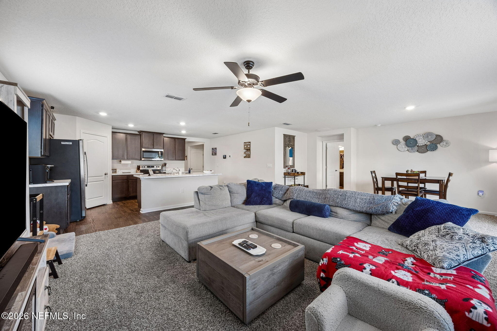 2100 Denton Trace - Photo 5