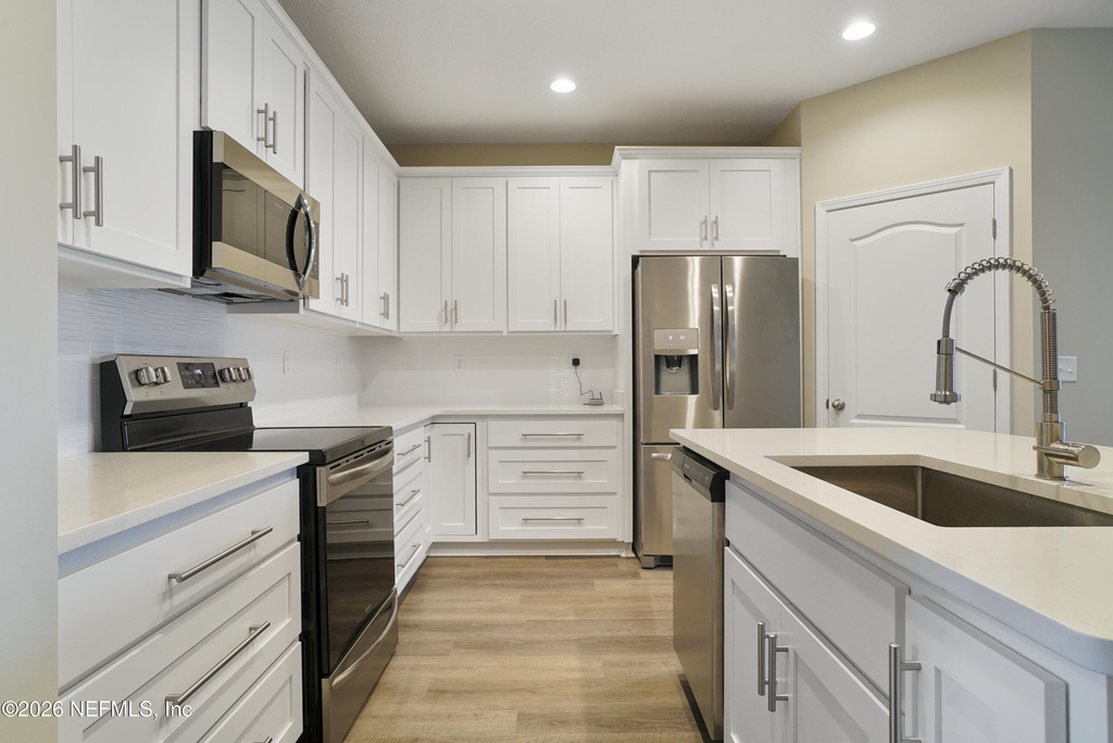 142 Castro Court - Photo 2