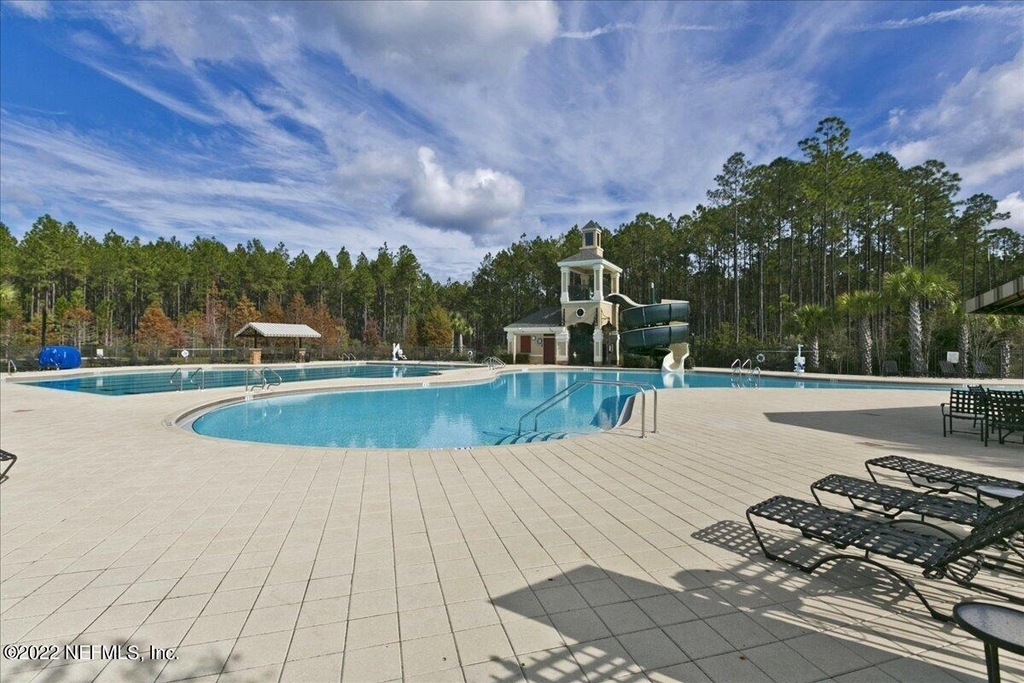 213 Larkin Place - Photo 15