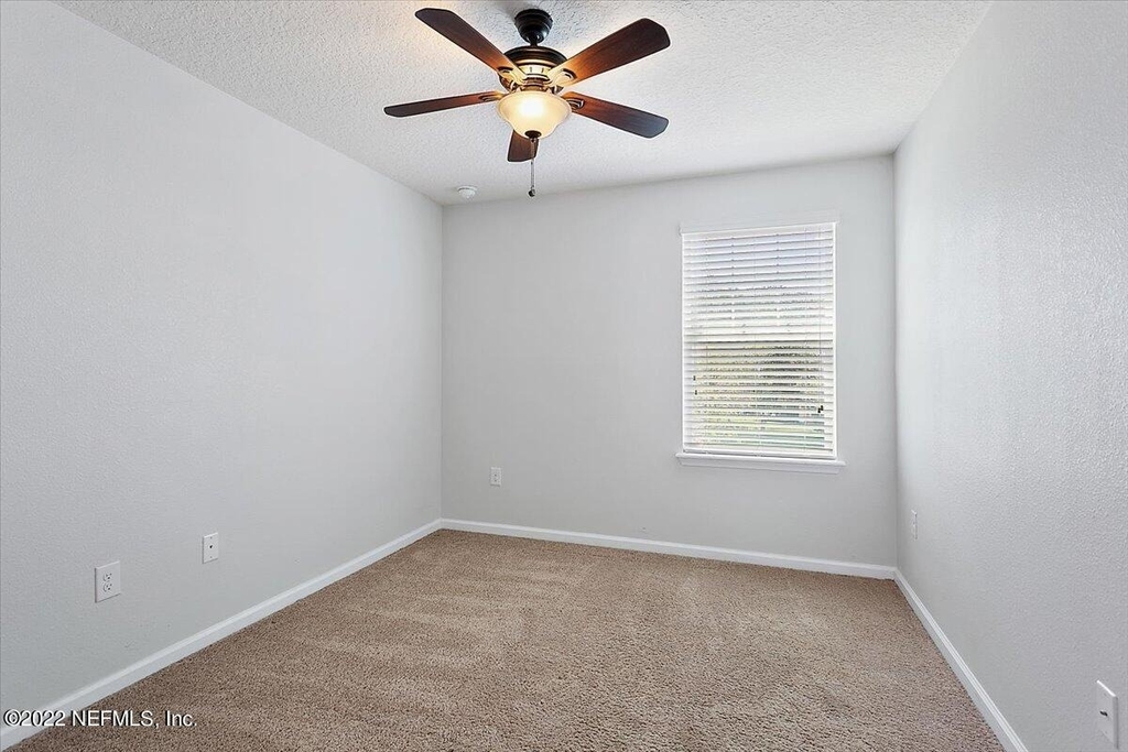 213 Larkin Place - Photo 9