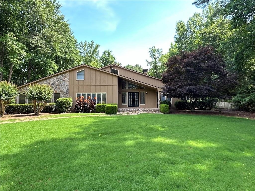 115 Nesbit Ferry Place - Photo 0